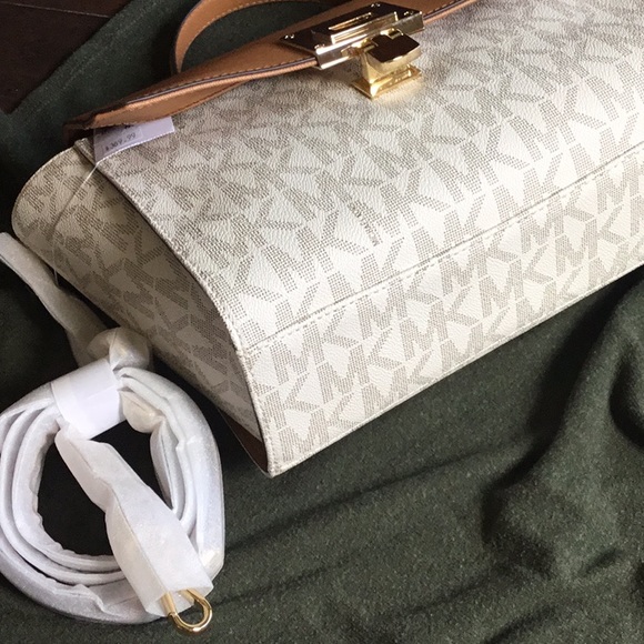 🆕Michael Kors Satchel Tina Size M Vanilla/Acrn - Picture 4 of 8